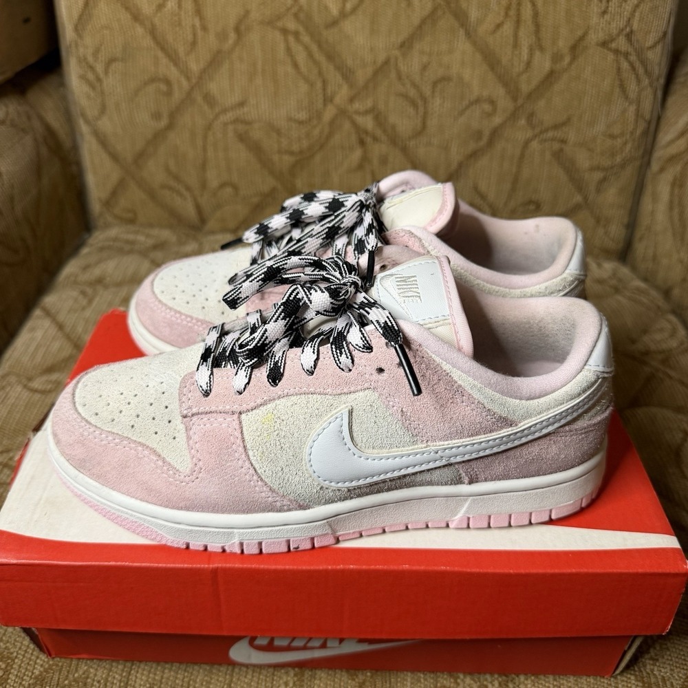 Nike Women's Dunk Low LX Pink Foam Sneakers DV3054-600, Women's 6.5